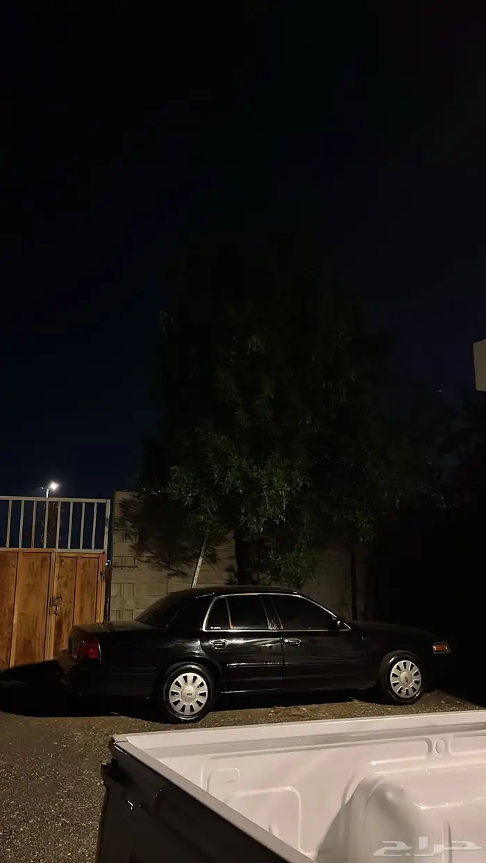 فورد كراون فيكتوريا بوليسي 12 6