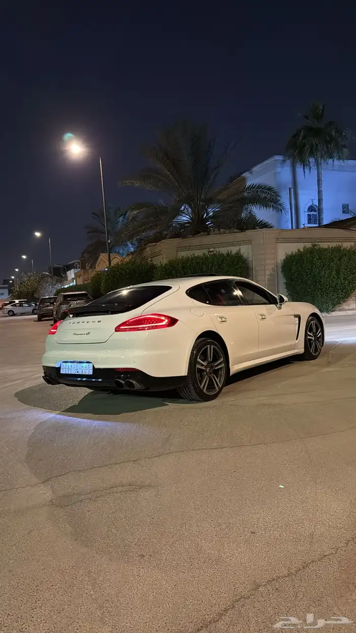 بورش بانيميرا 4S موديل 2014 0