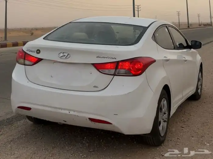 سطب خلفي هونداي الإنتراء 2012 -2013 5