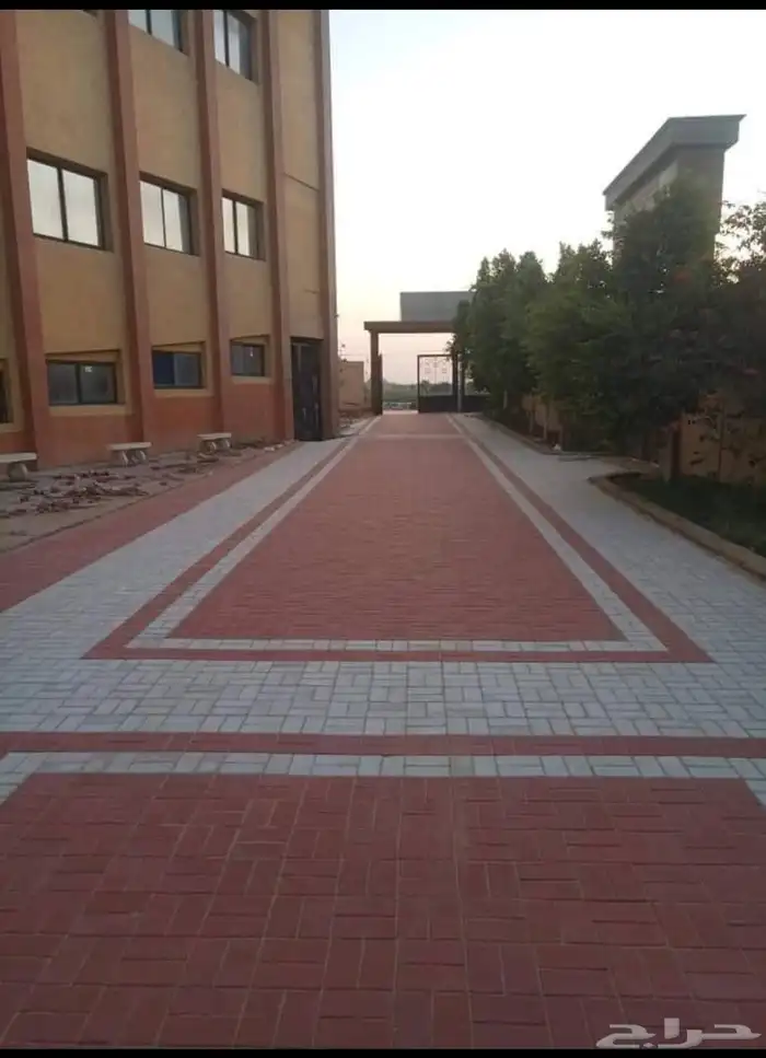 ابو ادهم معلم ومقاول بندوره وانترلوك شغل مخططات وحدائق احواش 6