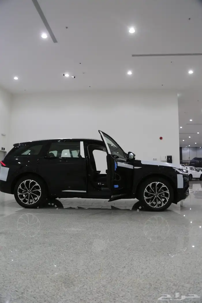 لينكون نوتيلوس 2024 نص فل ب 221950 بالضريبة 3