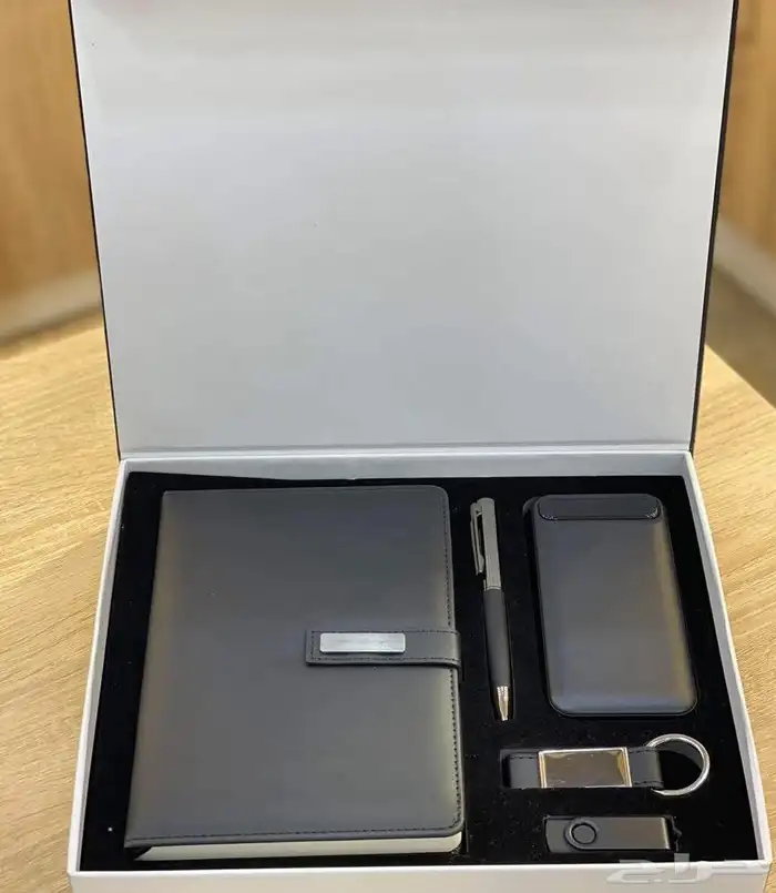 بوكسات موظفين هدايا ترحيبية 4