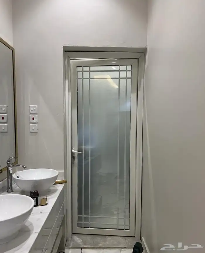 باب المنيوم شباك المنيوم باب كلادينج ديكور 0