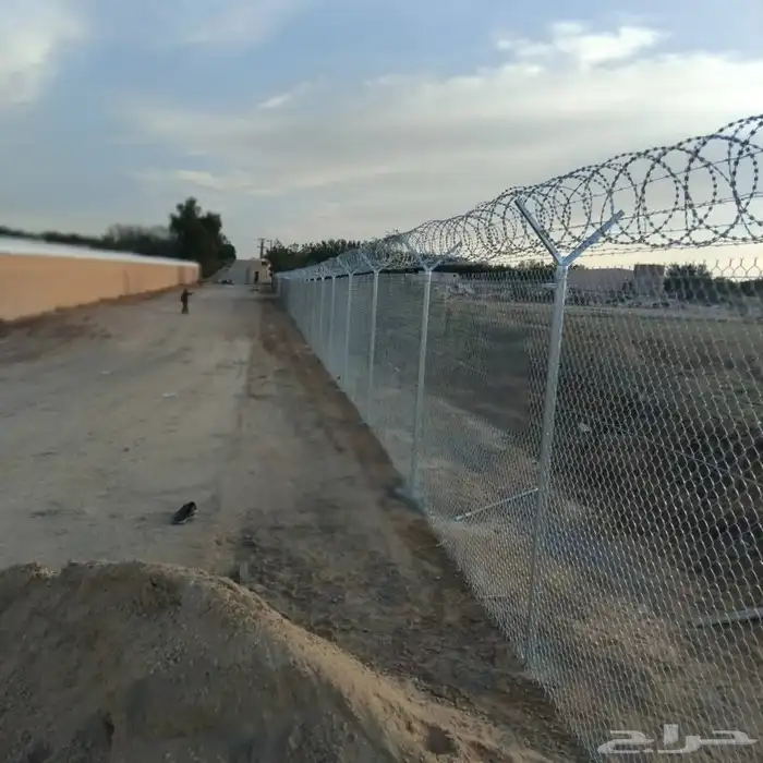 نقوم بعمال الشبوك المزارع المواقع الستراحات بجميع انواعها 7