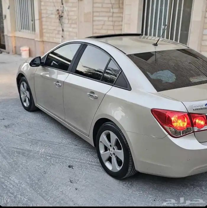 2011 كروز فئة LT مستعملة للبيع قير أوتوماتيك 2