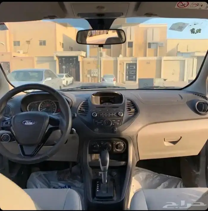 فورد فيجو 2017 قير اوتوماتيك مكينه وقير بحاله ممتازه 166 الف 7