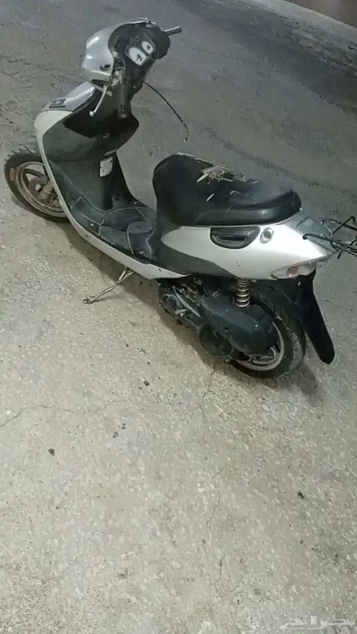 دباب بطه سزوكي 120Cc شغال كل شي الملاحظه دوسه البنزين تركبه 4