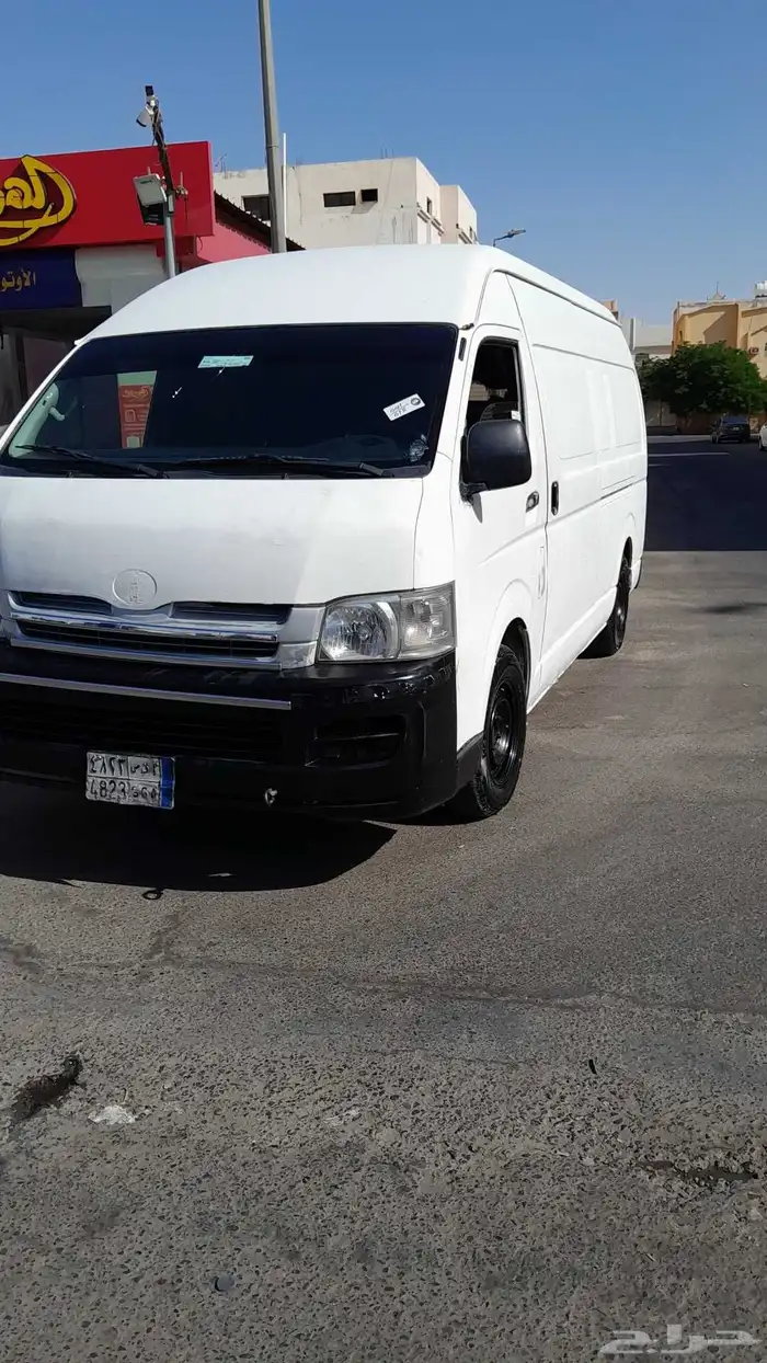 باص تويوتا ديزل مكينه اي سوزو موديل 2010 مفحوص مجدد باص بضاع 0
