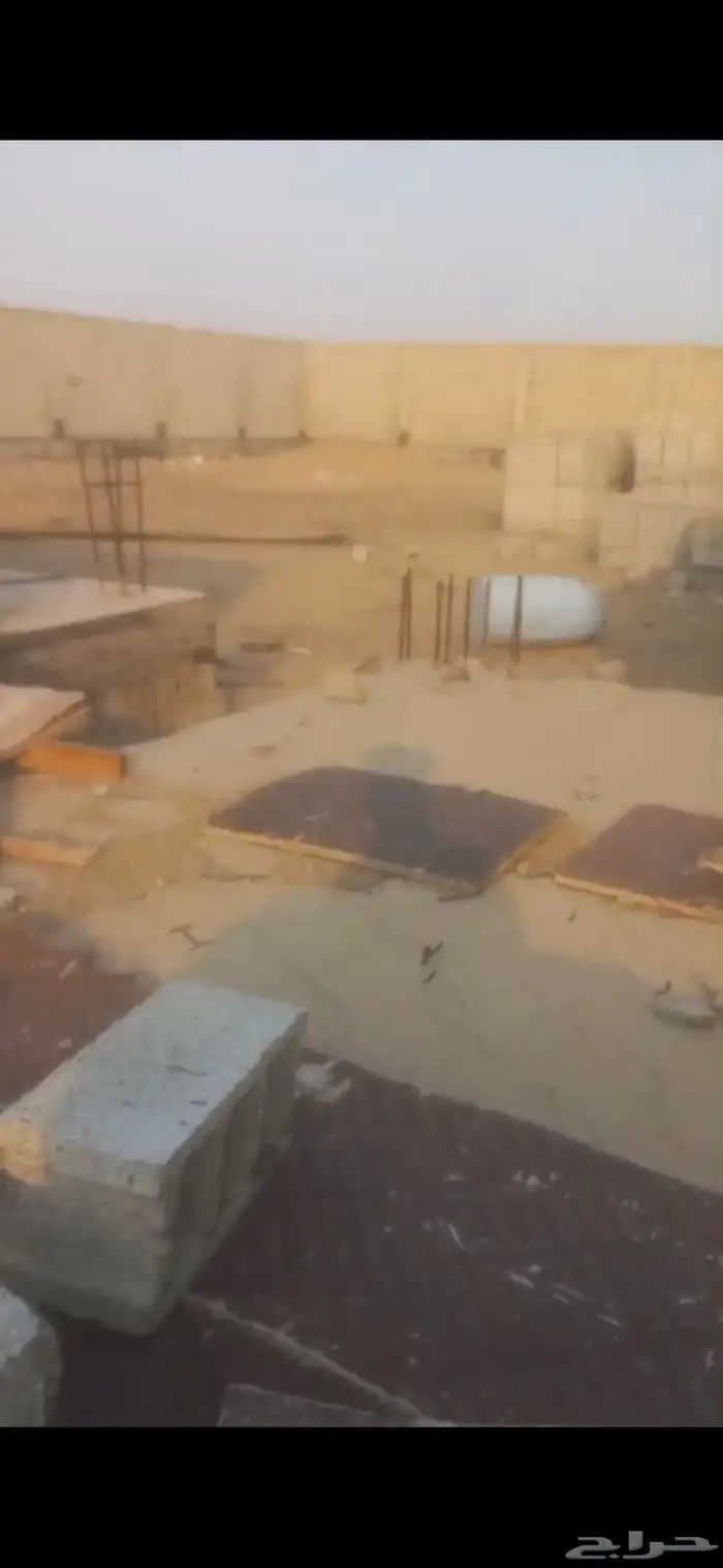 حوش مسلح يحتوي خزانات مياه ارضيه وصرف 1