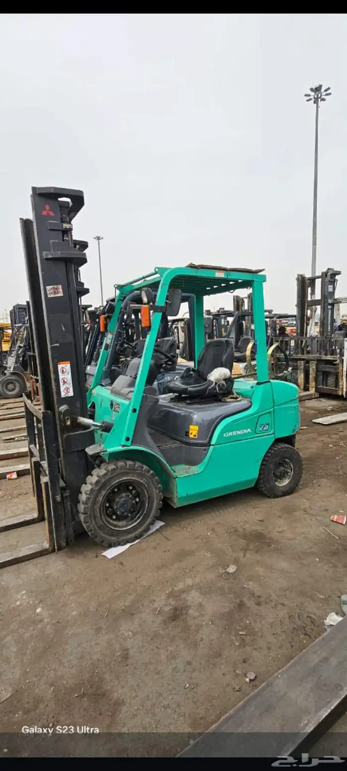 للإيجار رافعه شوكيه جميع الاحجام 6