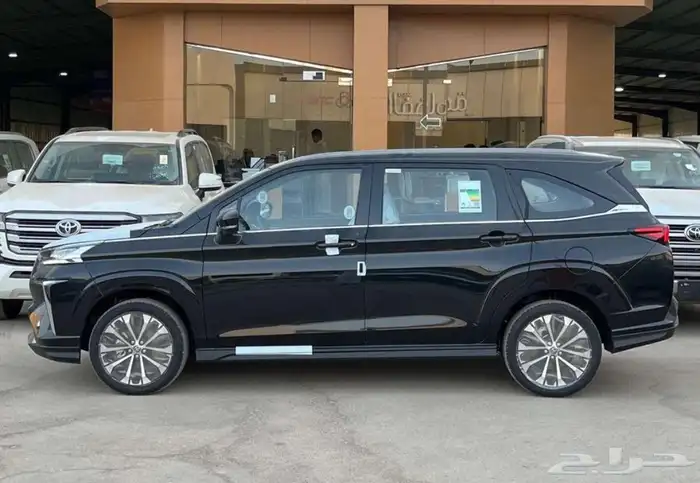 تويوتا فيلوز 2025 3