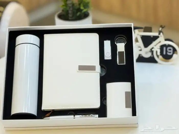 بوكسات موظفين هدايا ترحيبية 9