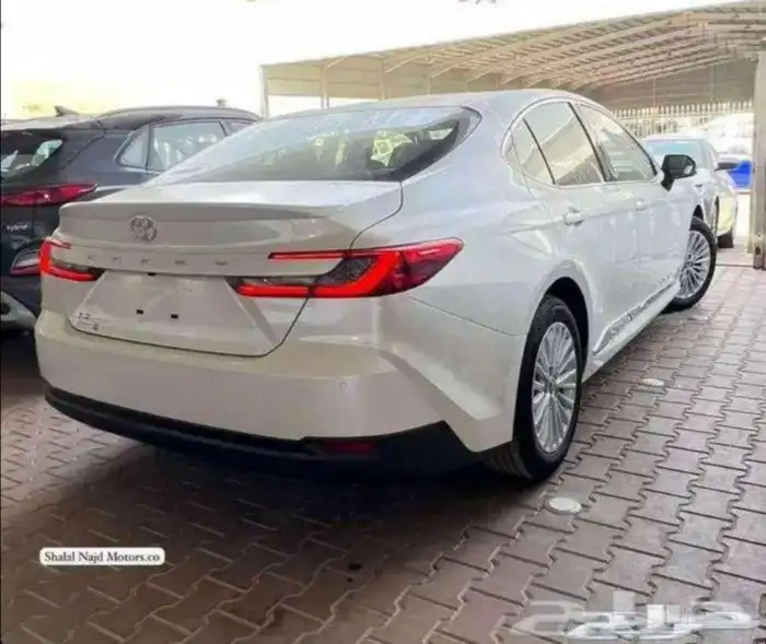 تويوتا كامري 2025 1