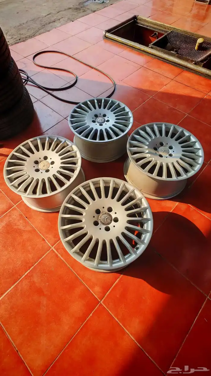 جنوط مرسيدس اصلي وكاله مقاس 18 نضيفه جدن 0