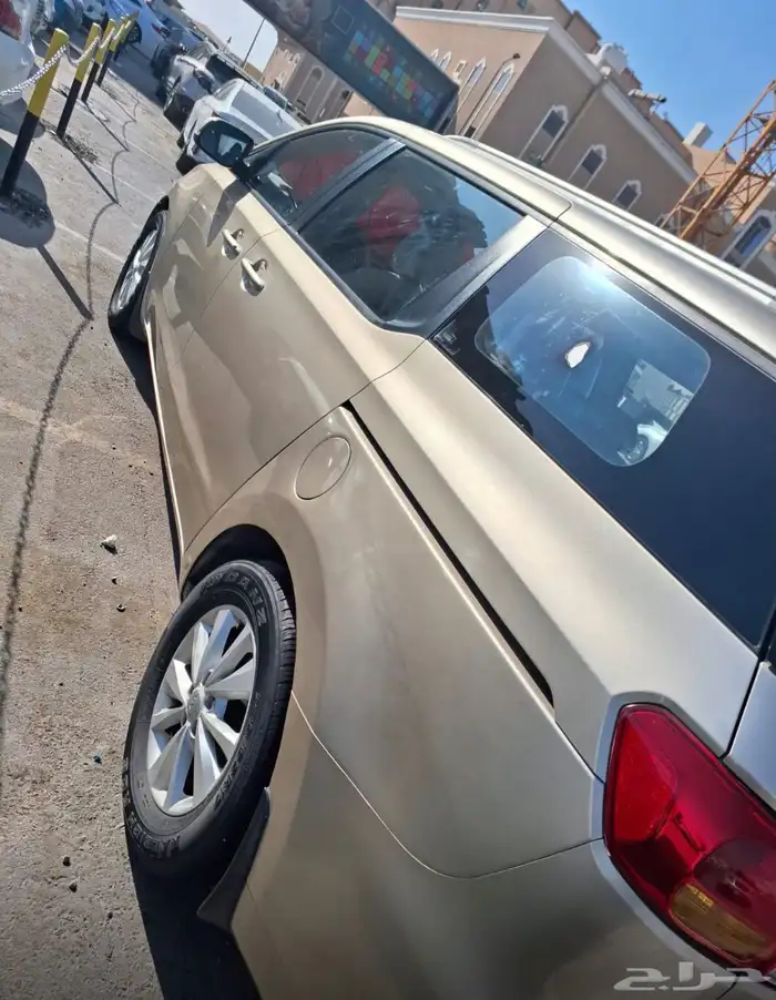 السلام عليكم ورحمة الله وبركاتة للبيع سيارة كرنفال 2016 4