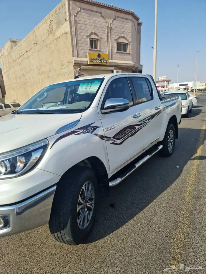 هايلكس 2020 دبل بنزين قير عادي 1