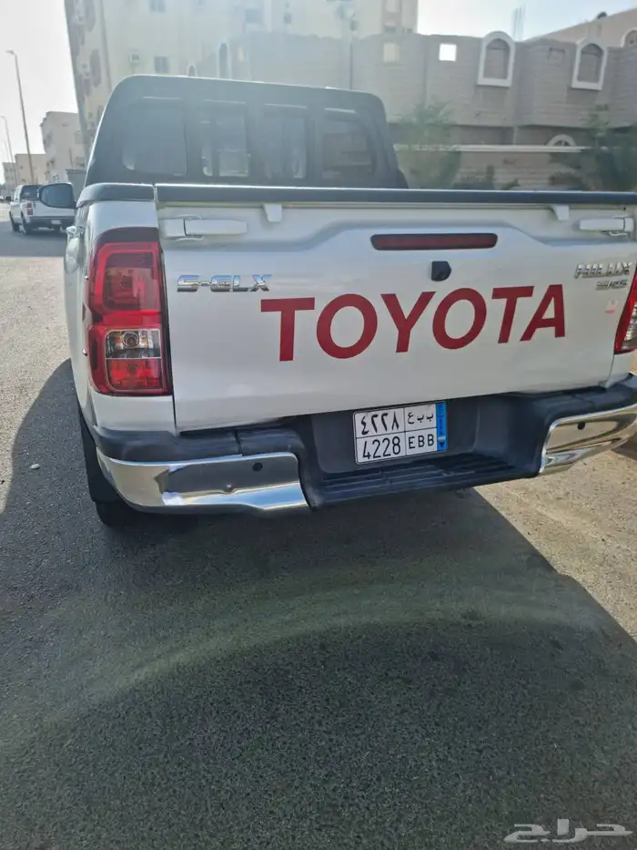 هايلكس 2020 دبل بنزين قير عادي 0