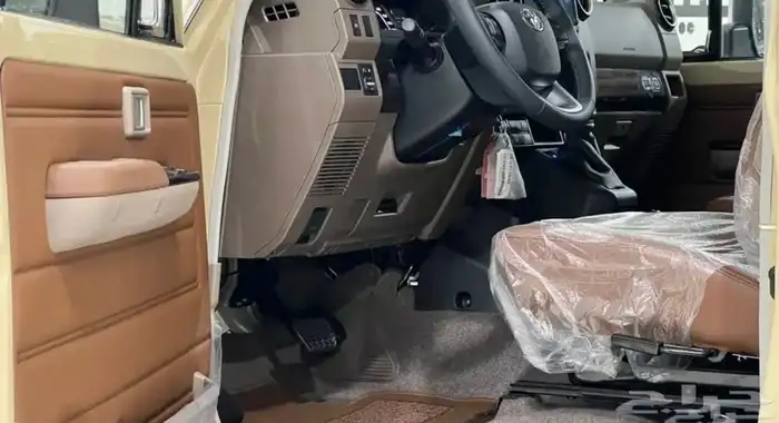 جيب ربع بريمي 2025 رفرف ونش تماتيك بيج 4