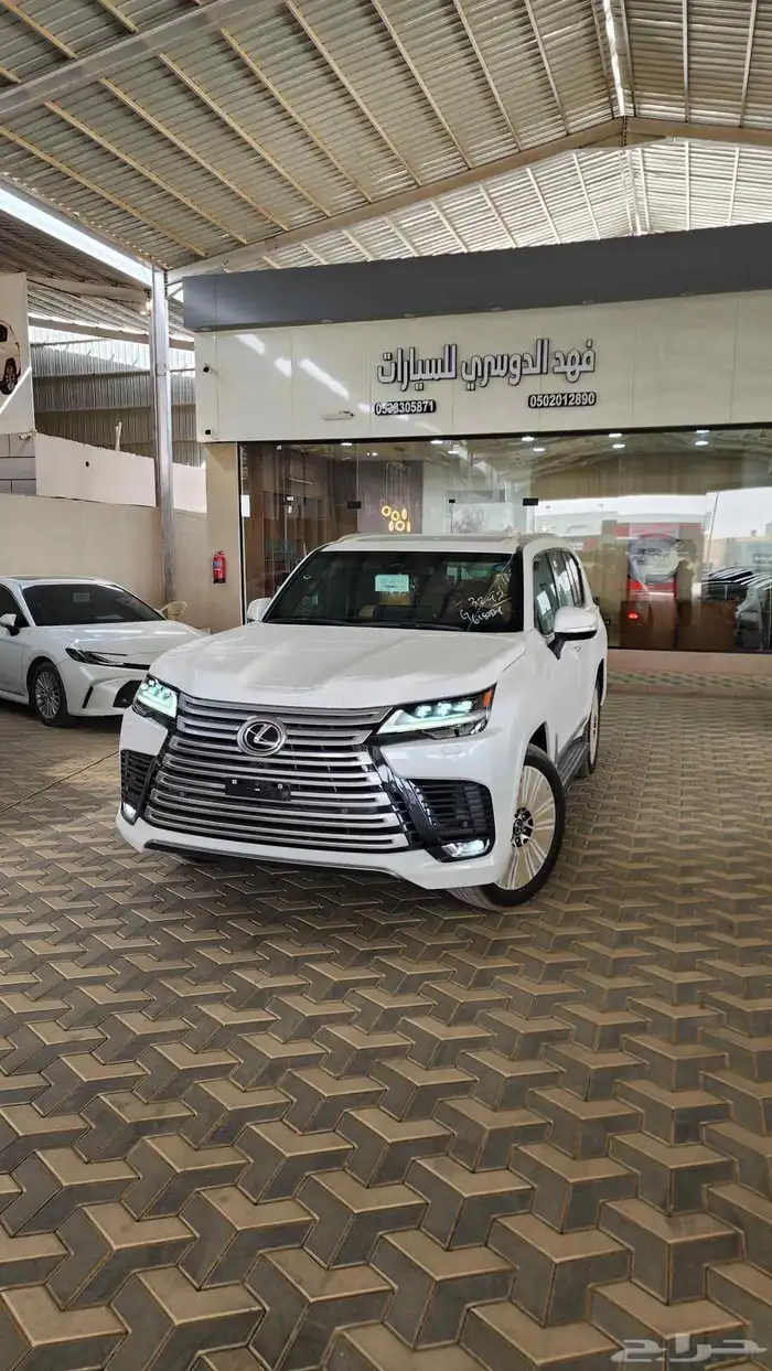لكزس LX600 BB سعودي ابيض دخليه جملي واسود دخليه جملي 2025 3