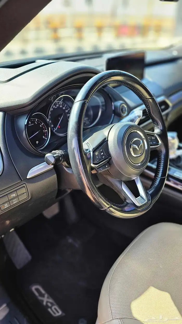 للبيع مازدا cx9 2018 اللون اسود 6