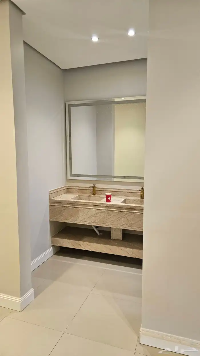 فيلا للايجار حي المونسية الغربية 4