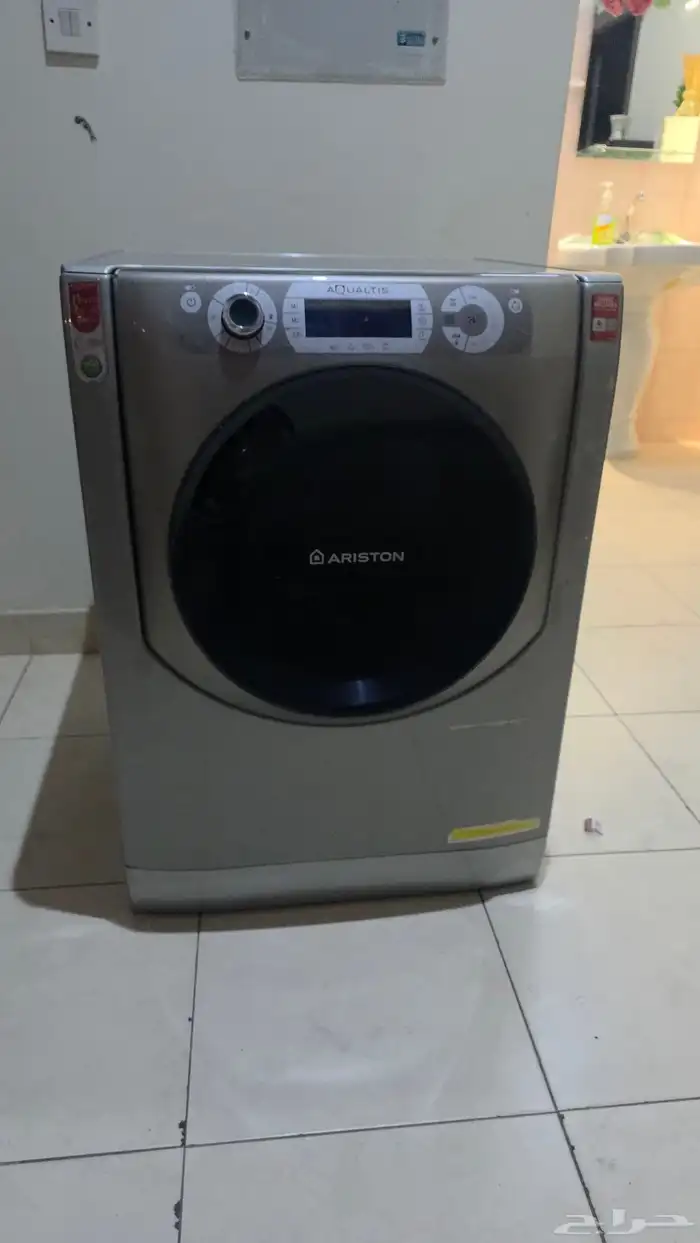 غسالة أريستون AQUALTIS كالجديدة   تعمل بكفاءة عالية 8