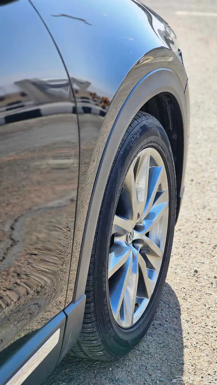 للبيع مازدا cx9 2018 اللون اسود 16