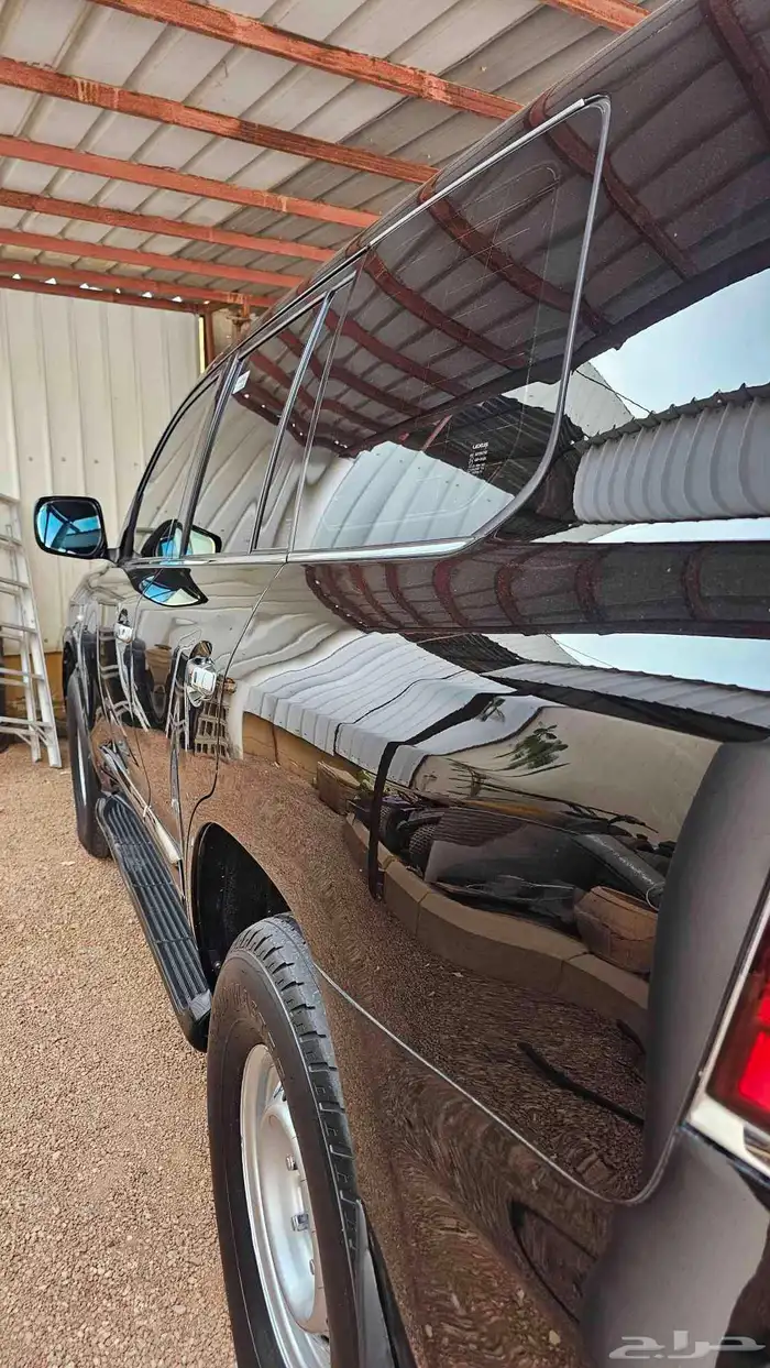 جيب لكزس 2009 اسود lx570 1