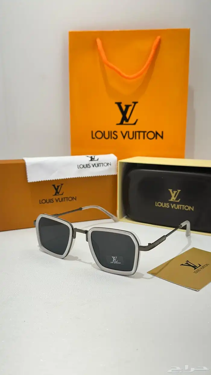 نظارات شمسية رجالي او نسائي ماركة 12