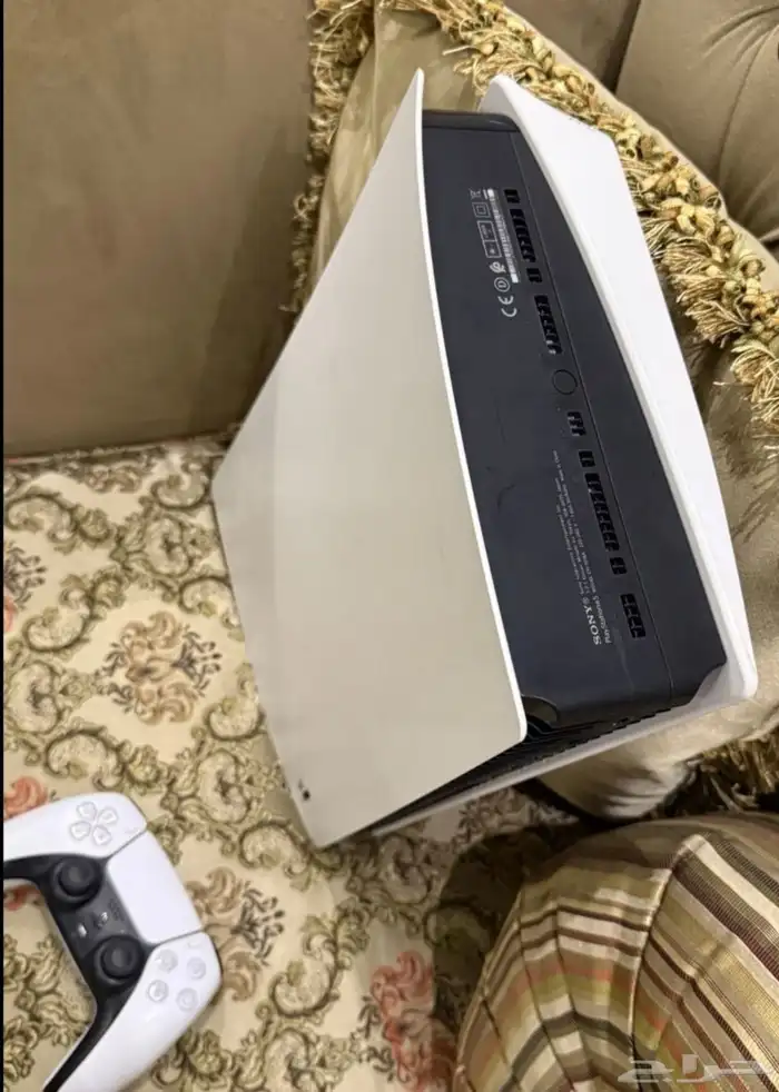 للبيع بليستيشن 5 شوف وصف الاعلان 3