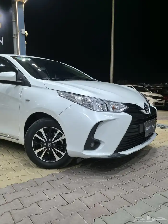 تايوتا يارس 2022 4