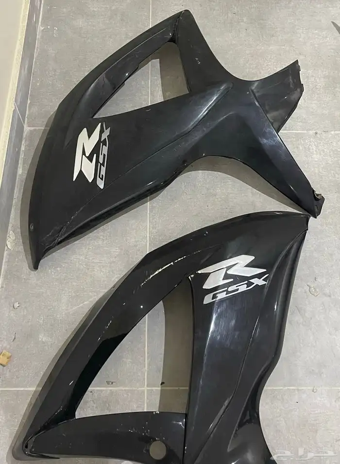 قطع دباب سوزوكي تشليح 600 750 للبيع 4