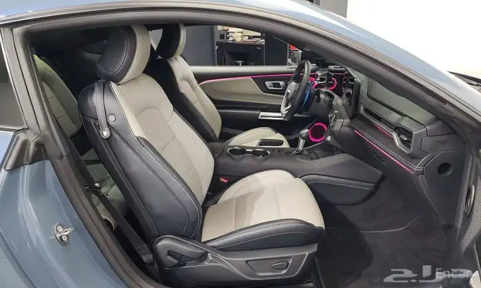 Mustang 5.0 GT Premium 2024 12