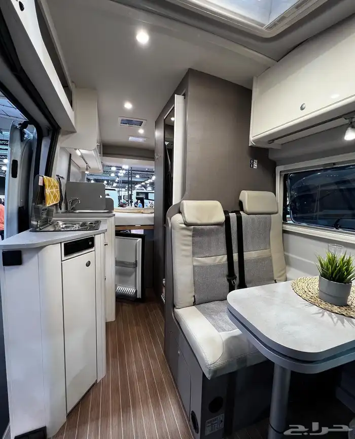 موترهوم كرفان فوورد ترانزيت وكالة افرسكو 4X4 ديزل 2023 دبل 7