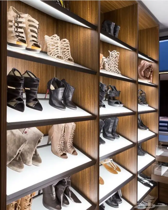 رفوف محل جزم و شنط. رفوف 1