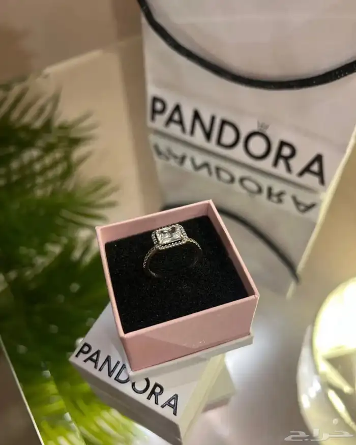 خاتم وحلق باندورا اصلي 0