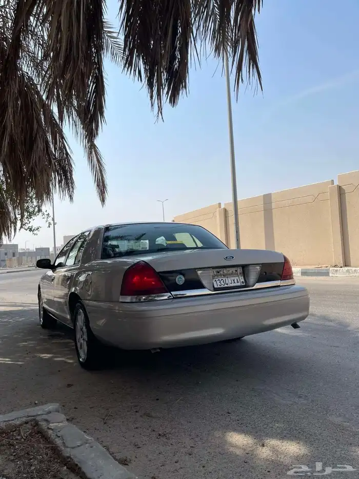 فورد فكتوريا 2