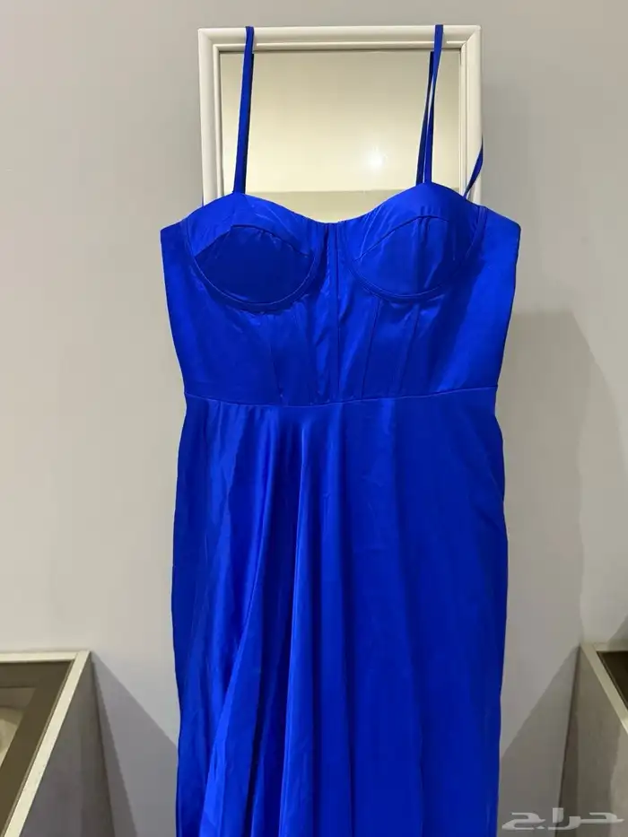 للبيع فستان مقاس 10 استعمال مره فقط 11