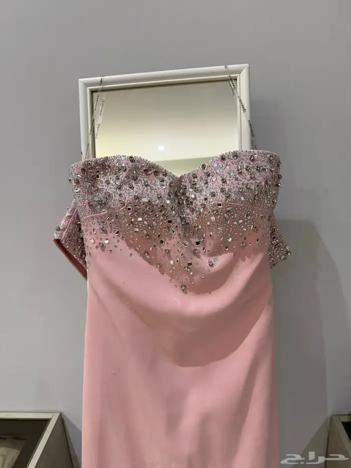 للبيع فستان مقاس 10 استعمال مره فقط 1