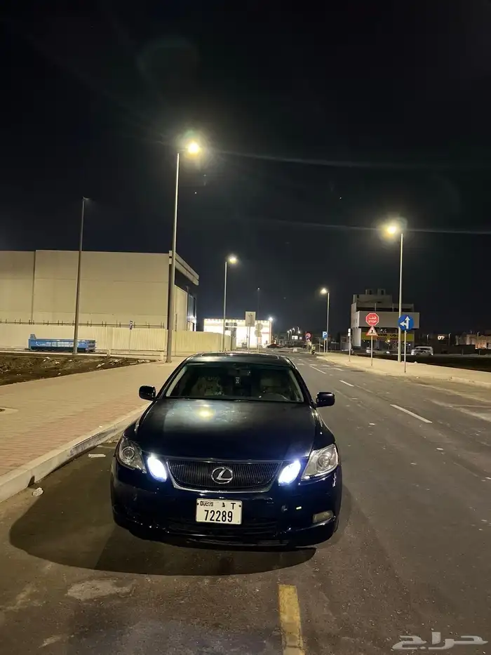 لكزس جي اس 8