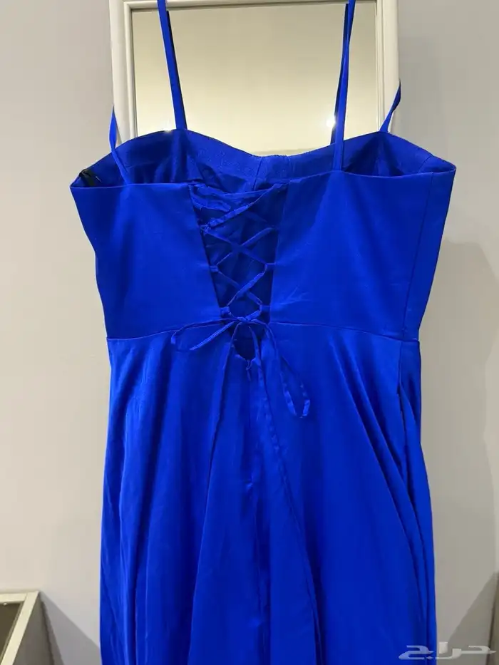 للبيع فستان مقاس 10 استعمال مره فقط 10