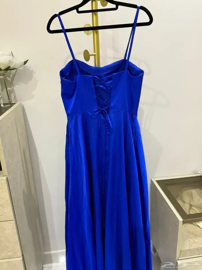 للبيع فستان مقاس 10 استعمال مره فقط 5