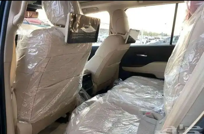 جيب تويوتا لاندكروزر L4 2025 سعودي عبداللطيف جديد الاقل سعر 5
