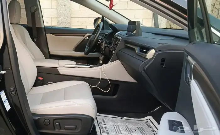 جيب لكزس RX 350 موديل 2021 للبيع 11