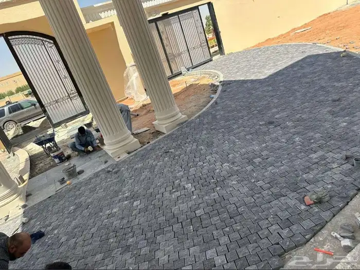 بازلت يوجد لدينا جميع انواع البازلت والحجار 1