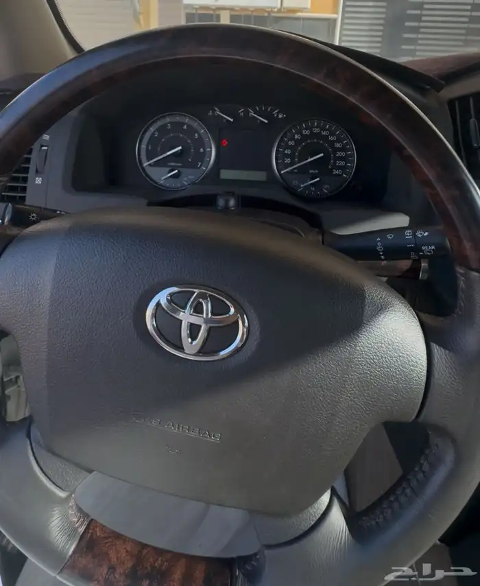 للبيع جي اكس ار 2011 قير عادي 6 سلندر ممشاه 110 الالف 6