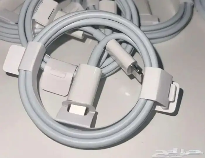 شاحن ايفون 16 اصلي 0