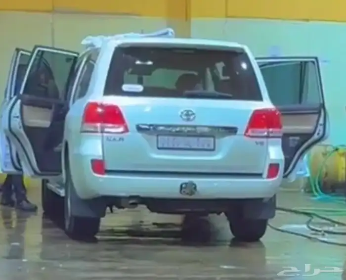 للبيع جي اكس ار 2011 قير عادي 6 سلندر ممشاه 110 الالف 10