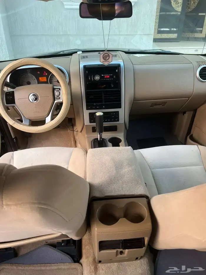 السلام عليكم ورحمة الله وبركاته أعرض لكم سيارة فورد مونت 14