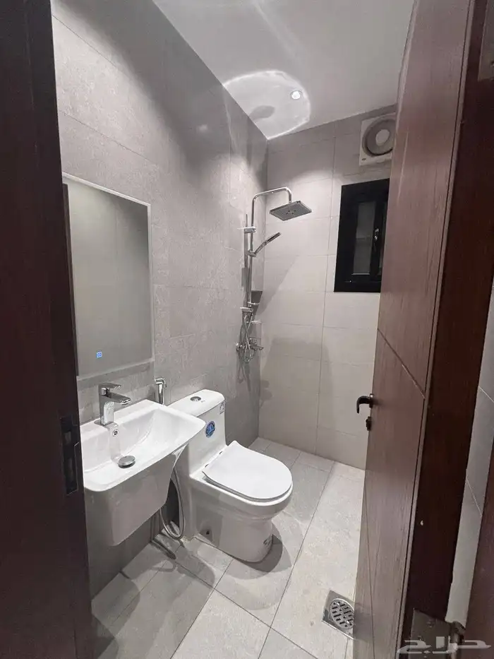 شقق واستديوهات مفرشه للإيجار شهري سنوي جده 6